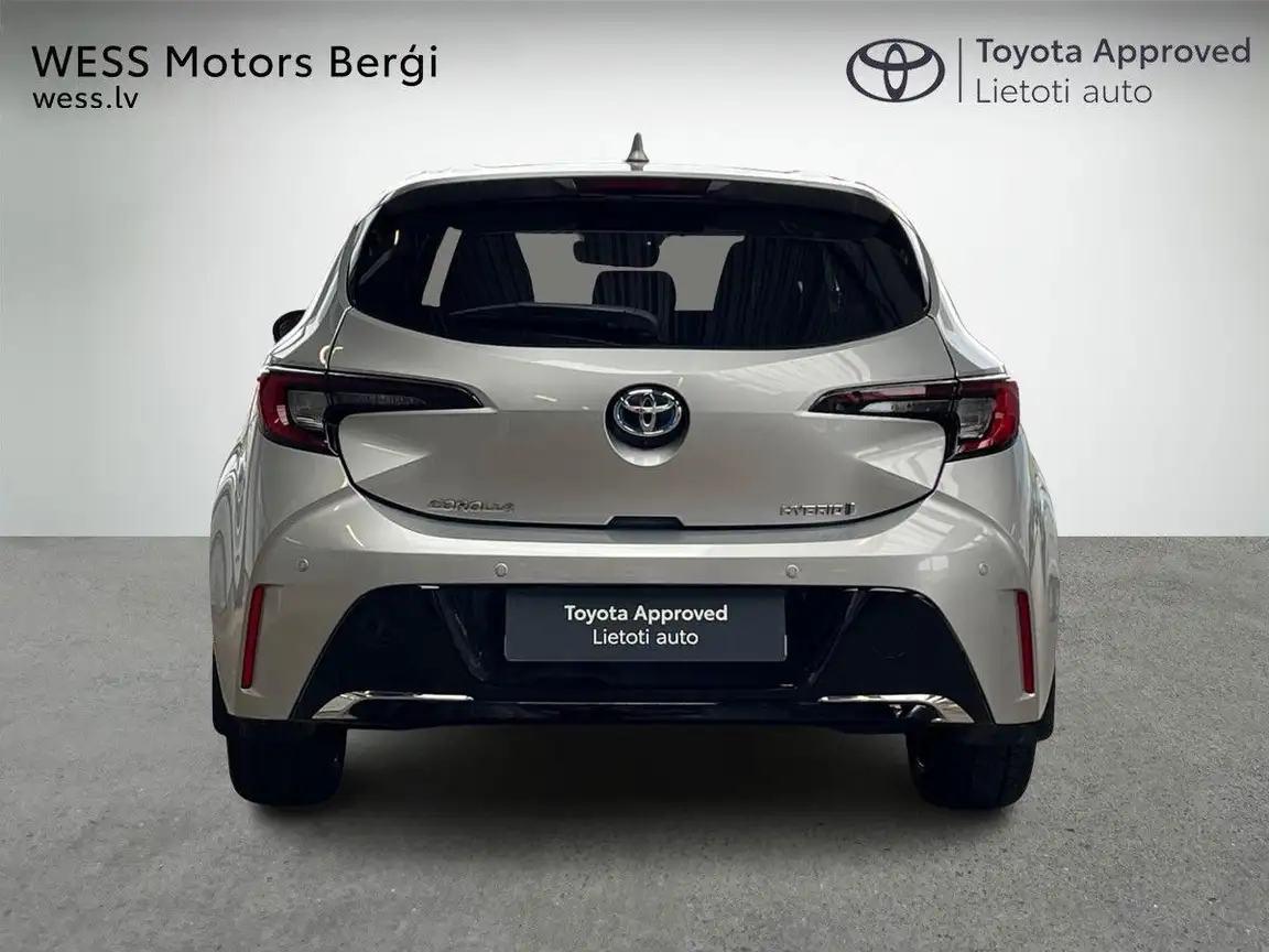 TOYOTA COROLLA