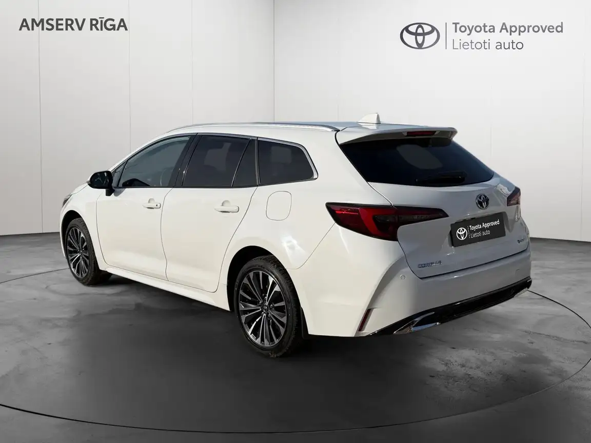TOYOTA COROLLA
