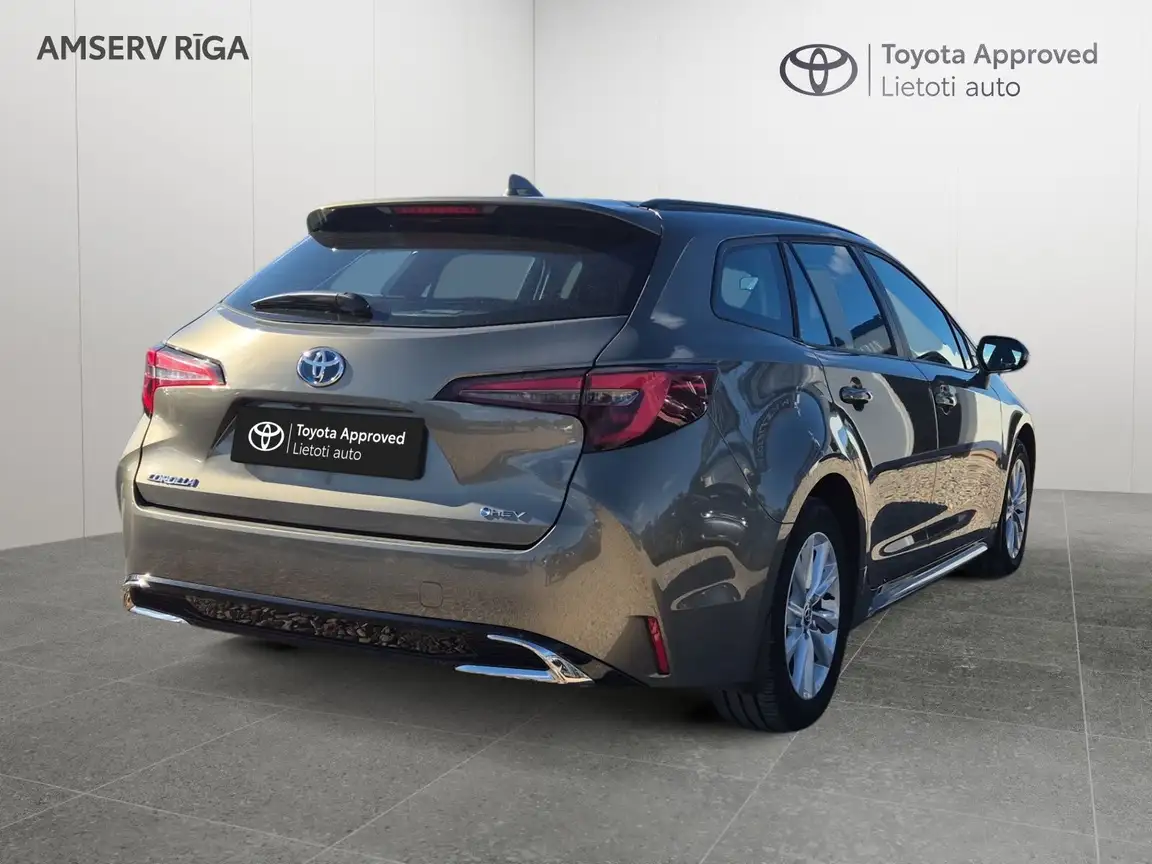 TOYOTA COROLLA