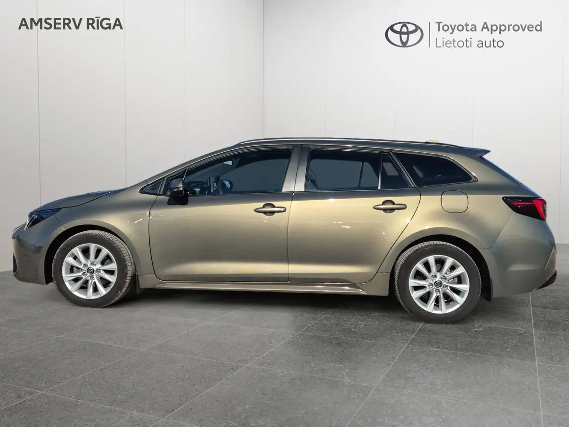 TOYOTA COROLLA