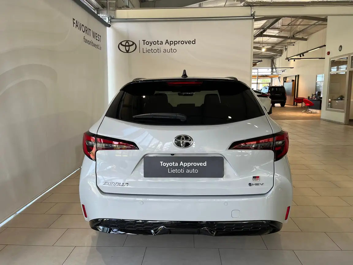 TOYOTA COROLLA