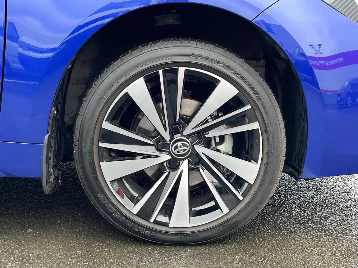 TOYOTA COROLLA