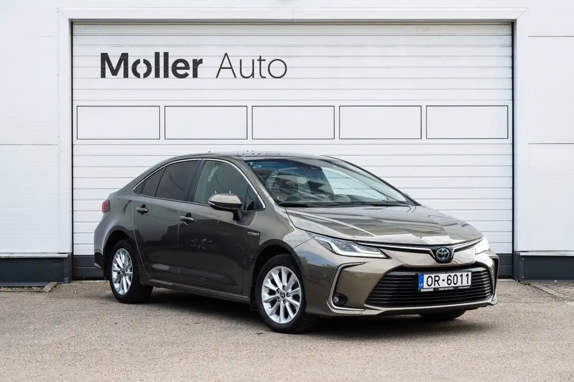 TOYOTA COROLLA