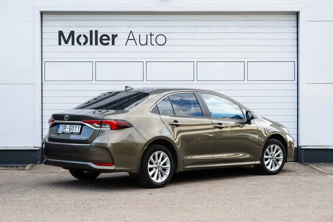 TOYOTA COROLLA