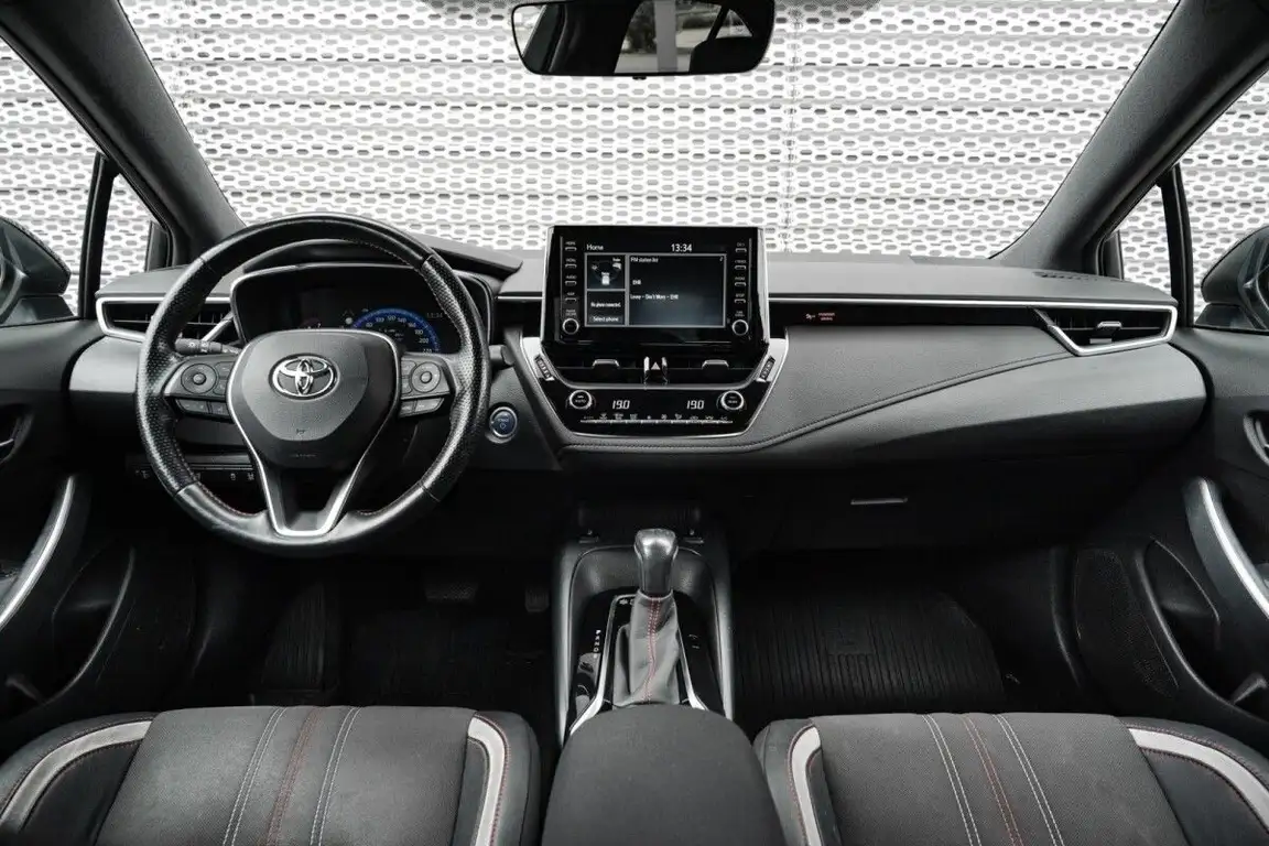 TOYOTA COROLLA