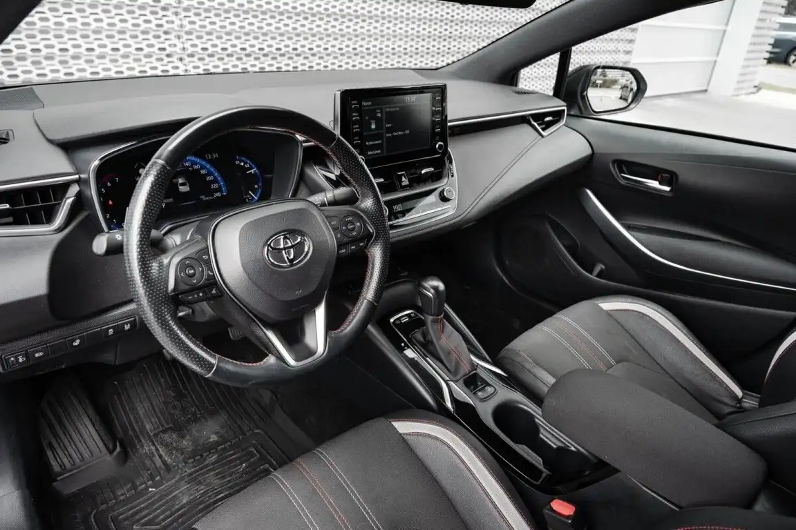 TOYOTA COROLLA