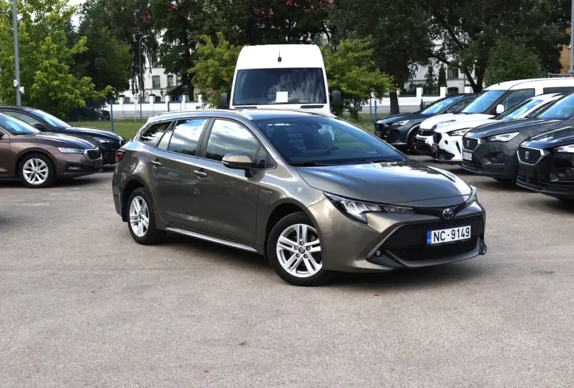 TOYOTA COROLLA