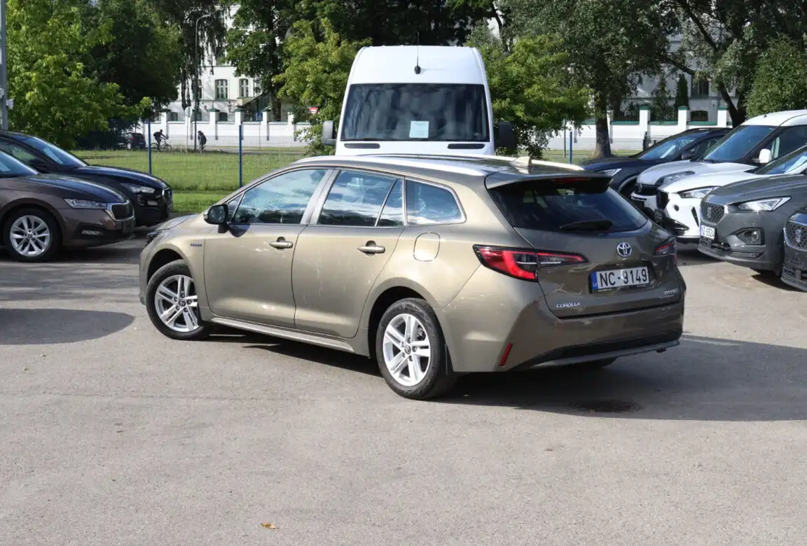 TOYOTA COROLLA