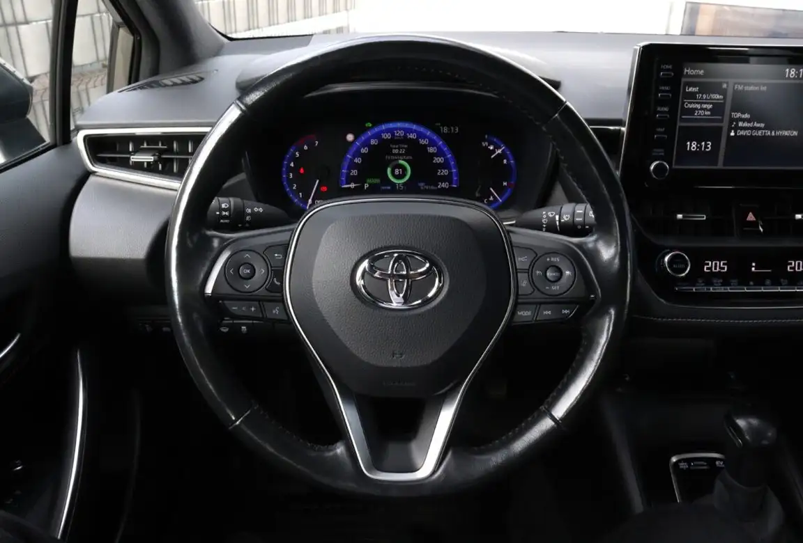 TOYOTA COROLLA