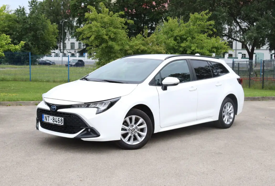 TOYOTA COROLLA