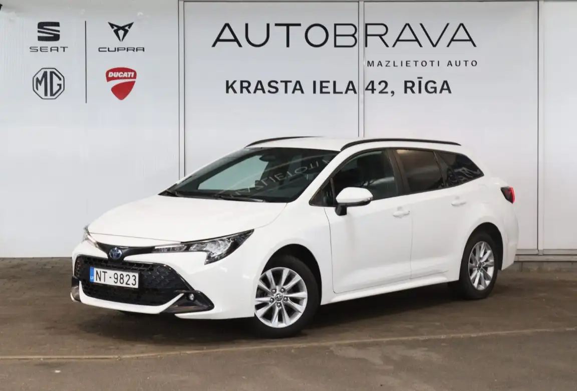 TOYOTA COROLLA