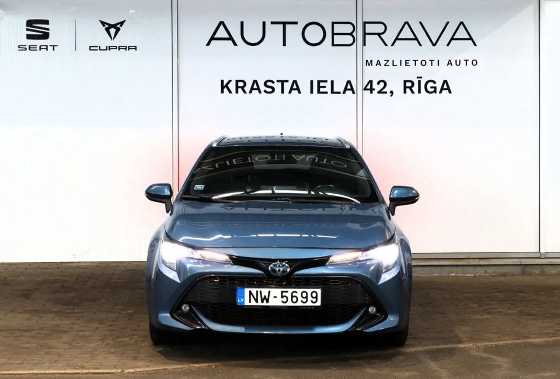 TOYOTA COROLLA