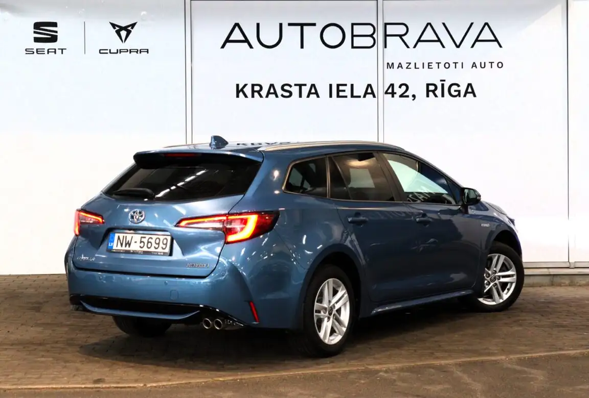 TOYOTA COROLLA