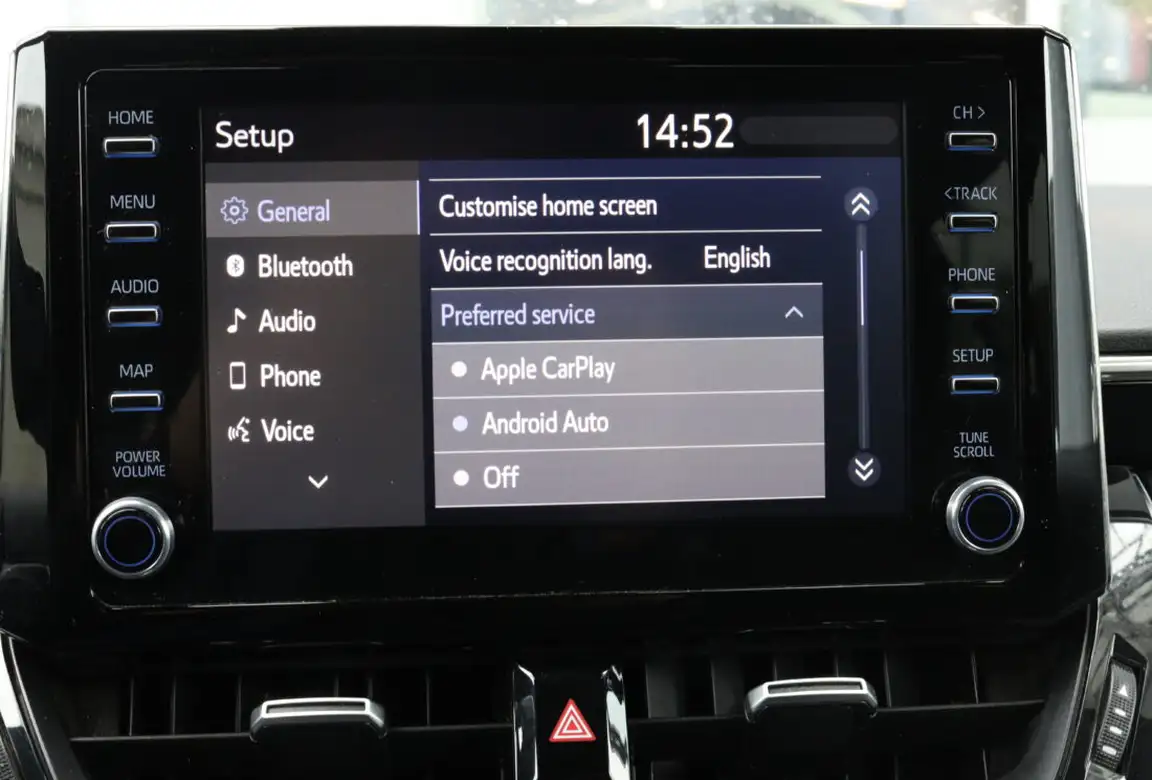 TOYOTA COROLLA