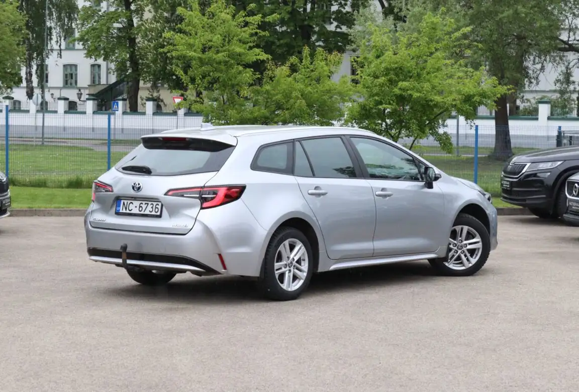 TOYOTA COROLLA