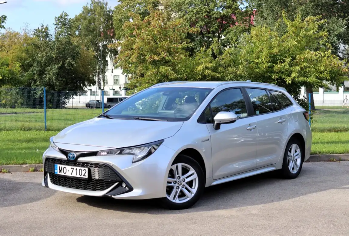 TOYOTA COROLLA