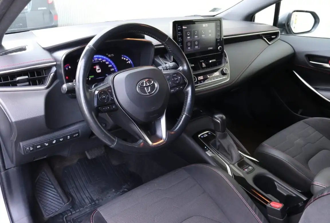 TOYOTA COROLLA