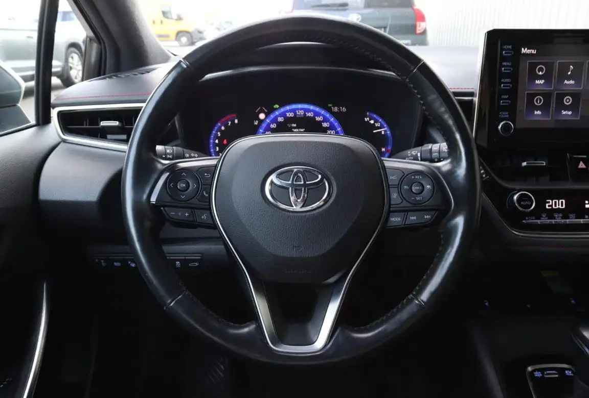 TOYOTA COROLLA