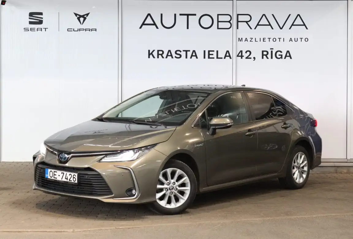 TOYOTA COROLLA