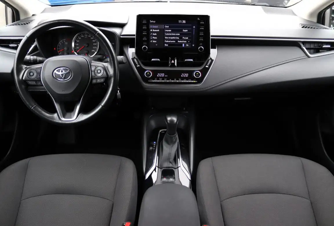 TOYOTA COROLLA