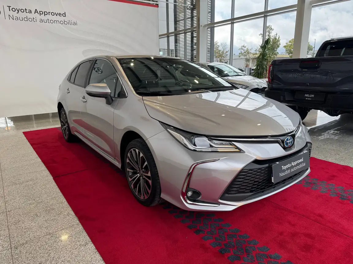 TOYOTA COROLLA