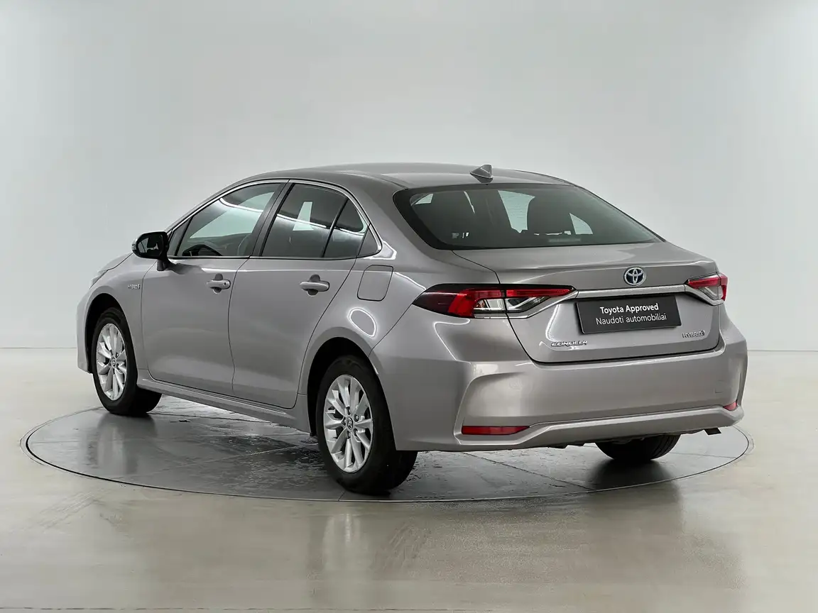 TOYOTA COROLLA