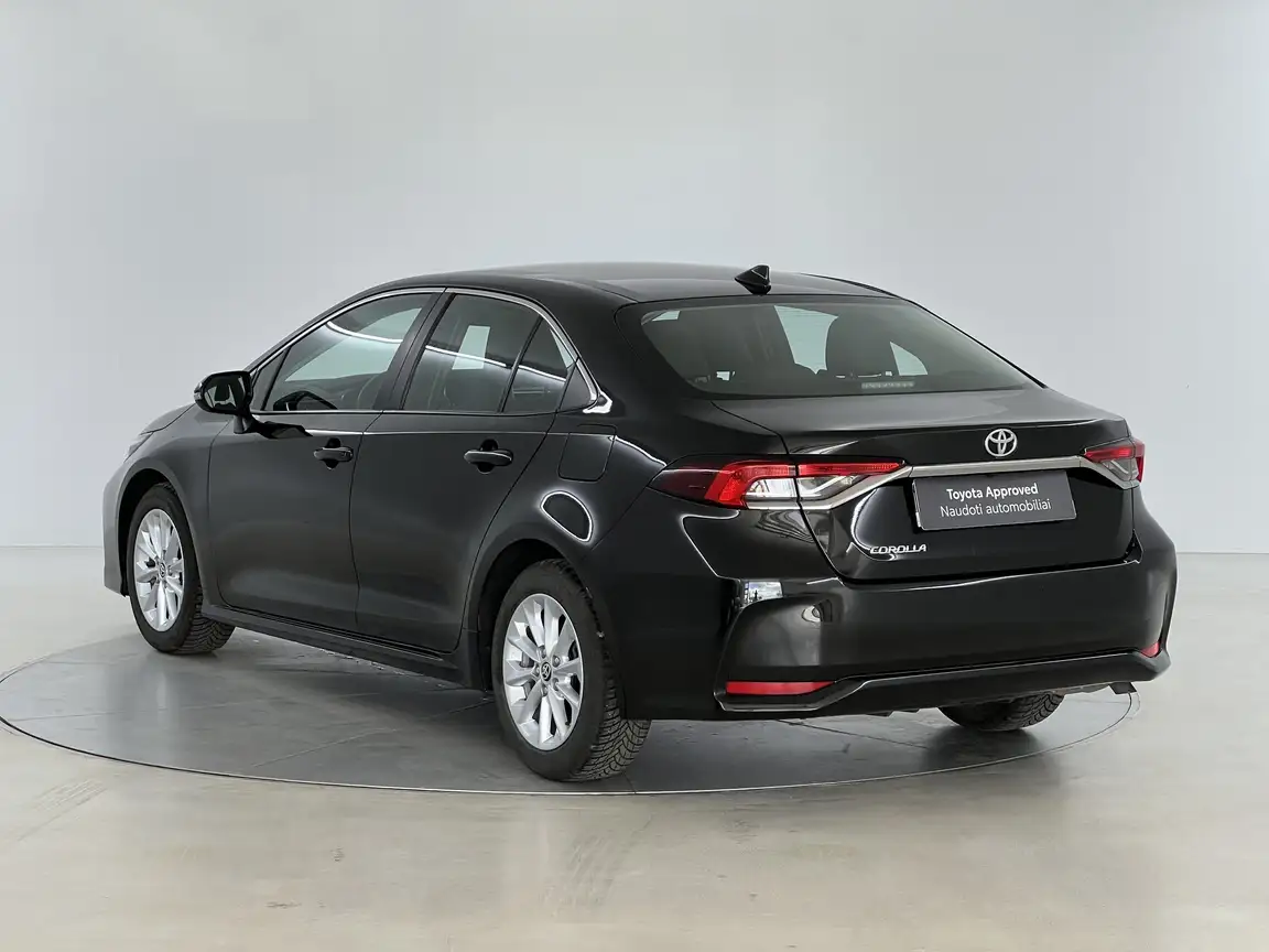 TOYOTA COROLLA