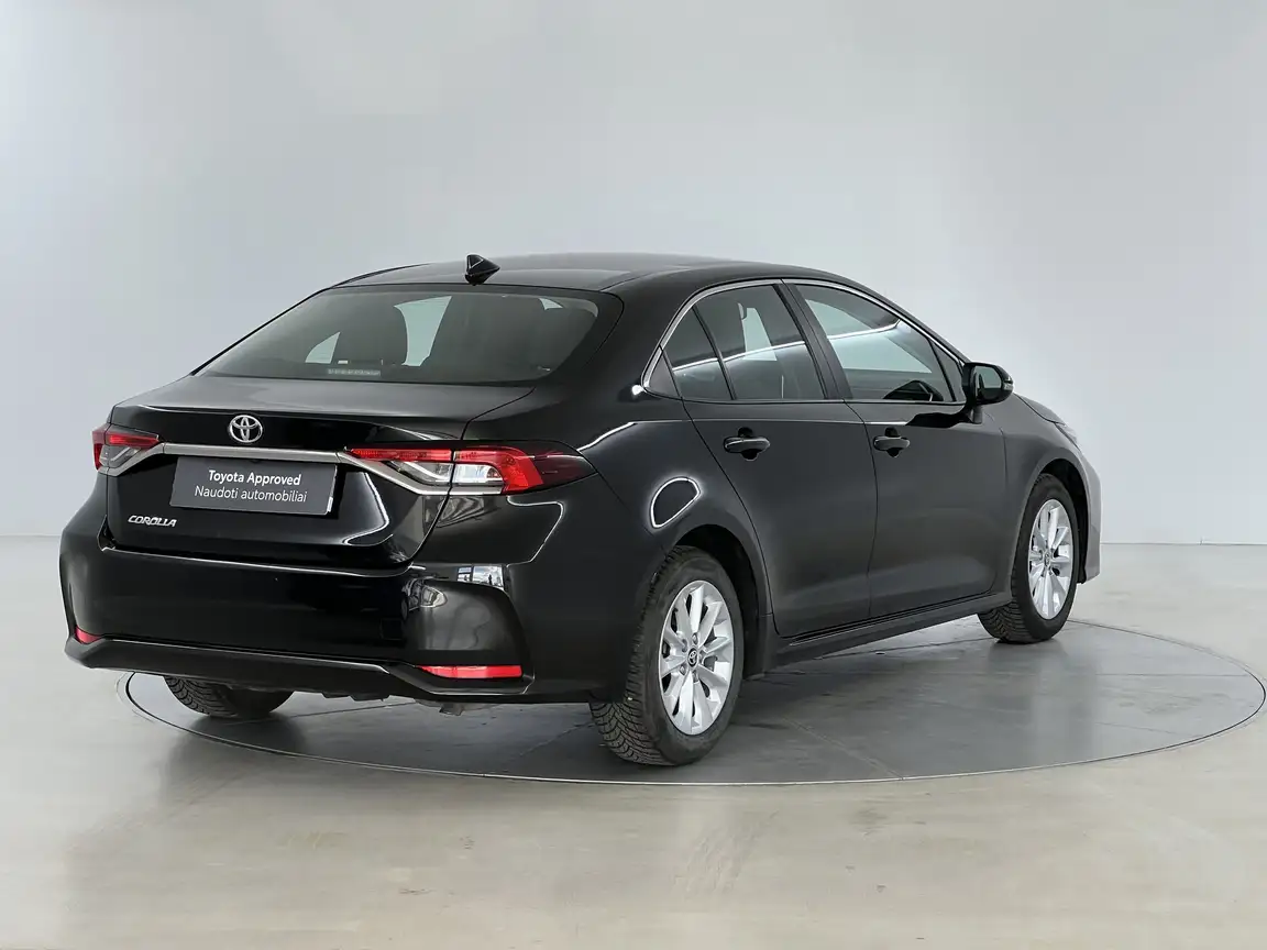 TOYOTA COROLLA