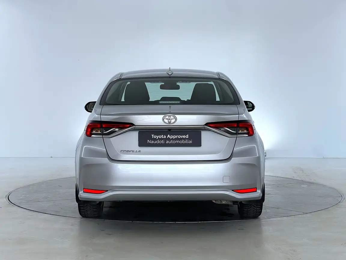 TOYOTA COROLLA