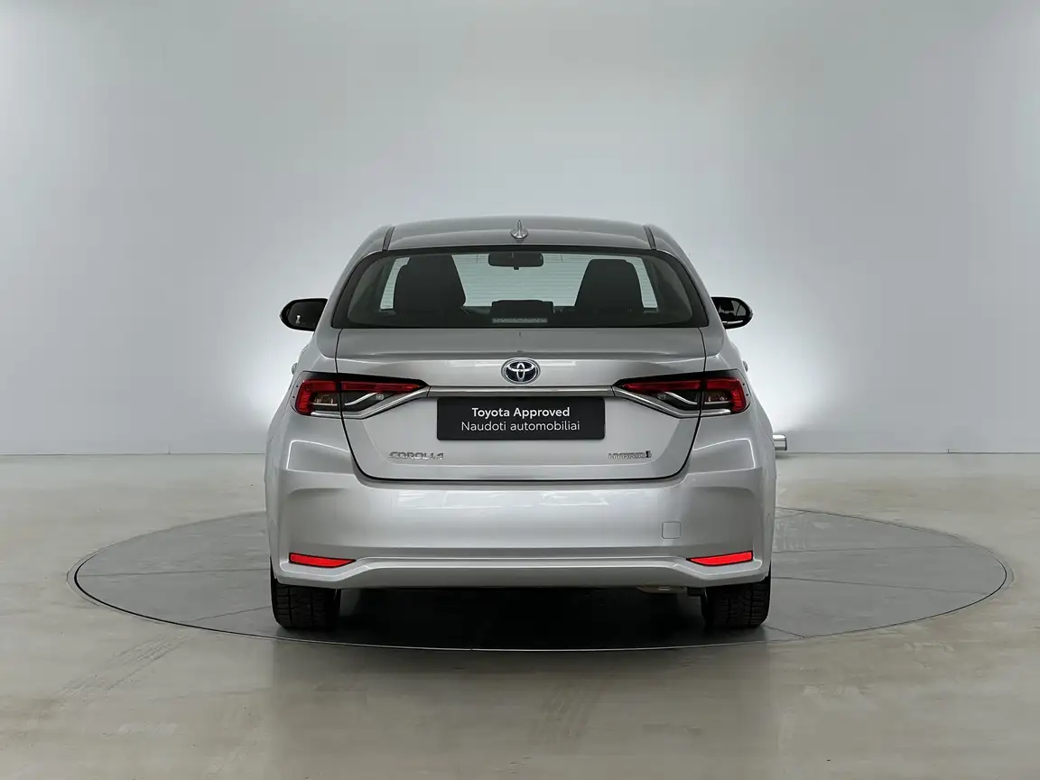 TOYOTA COROLLA