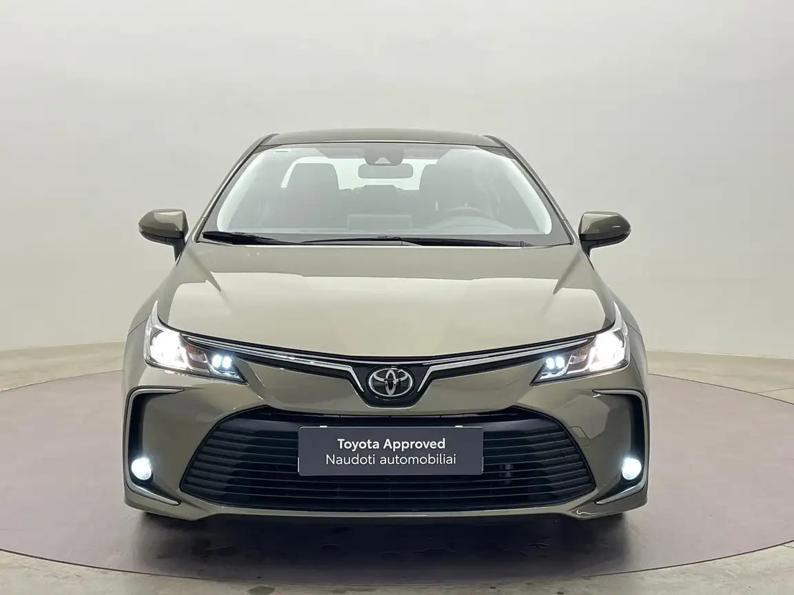TOYOTA COROLLA