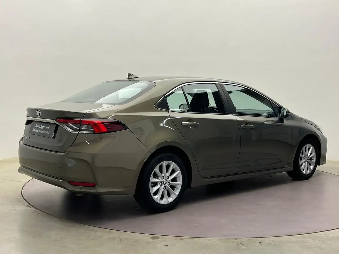 TOYOTA COROLLA
