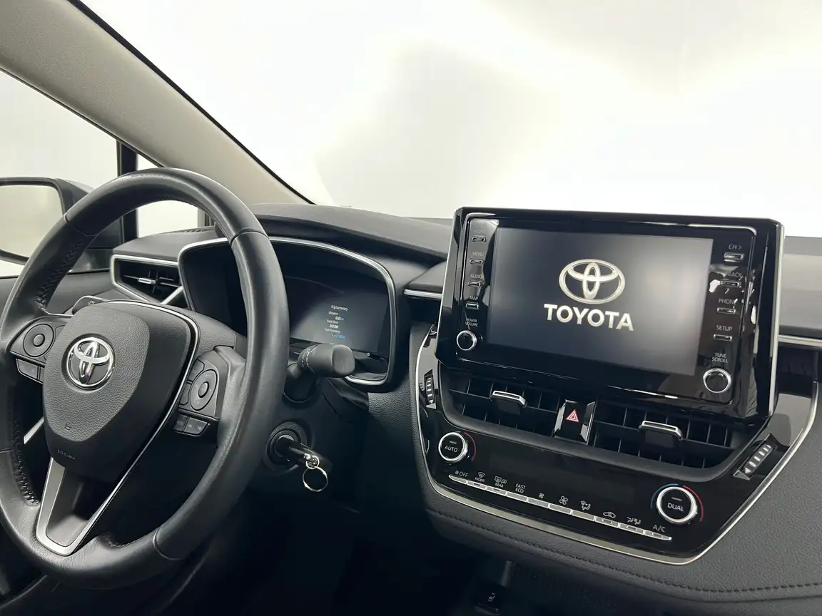 TOYOTA COROLLA