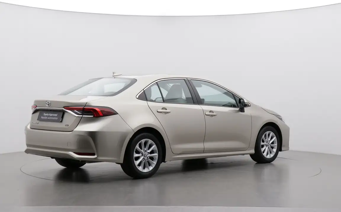 TOYOTA COROLLA