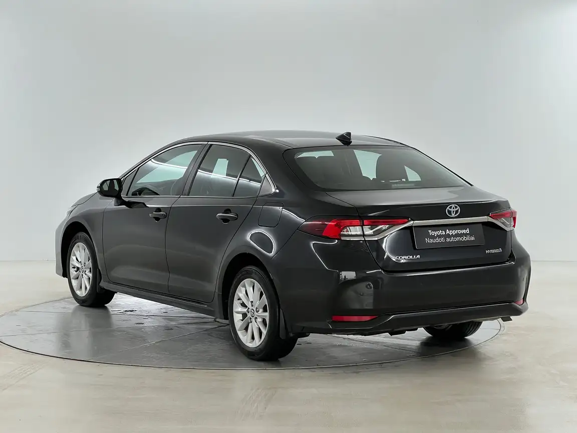 TOYOTA COROLLA