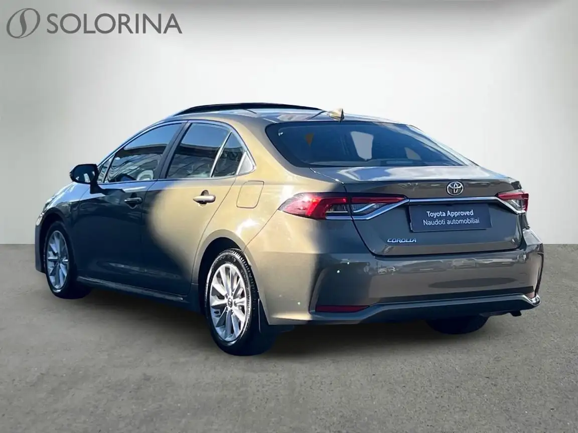 TOYOTA COROLLA