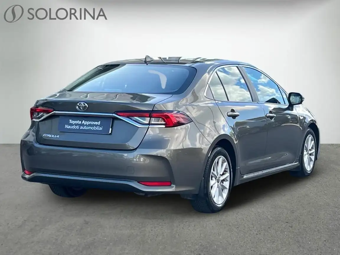 TOYOTA COROLLA