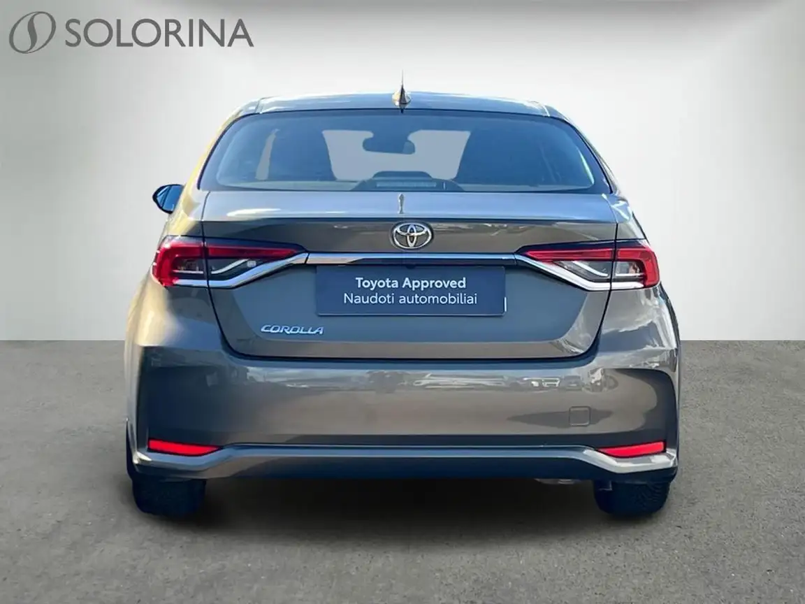 TOYOTA COROLLA