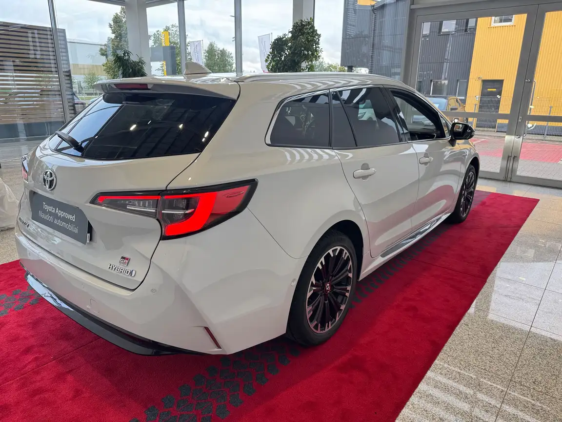 TOYOTA COROLLA