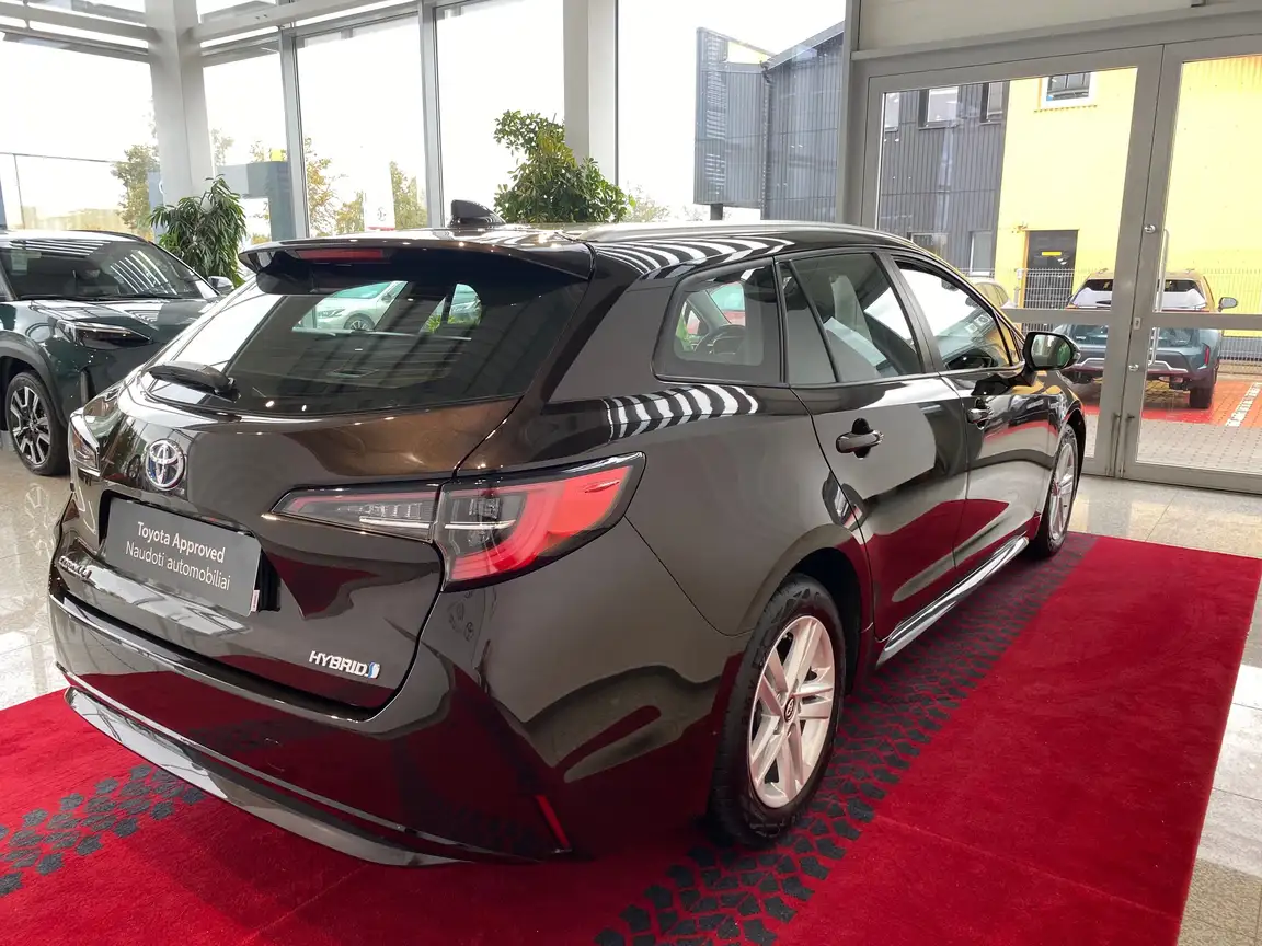 TOYOTA COROLLA