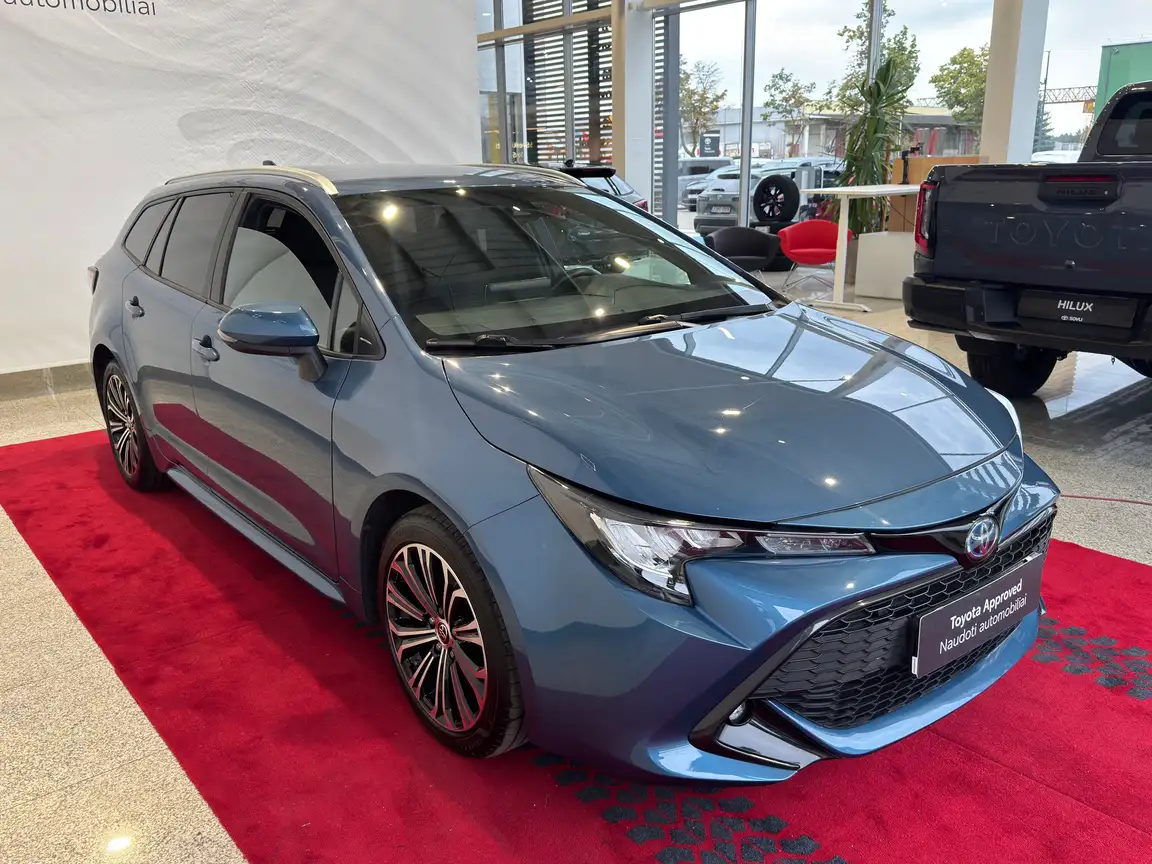 TOYOTA COROLLA