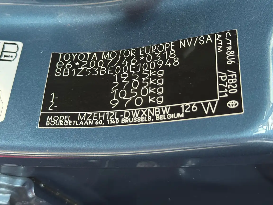 TOYOTA COROLLA