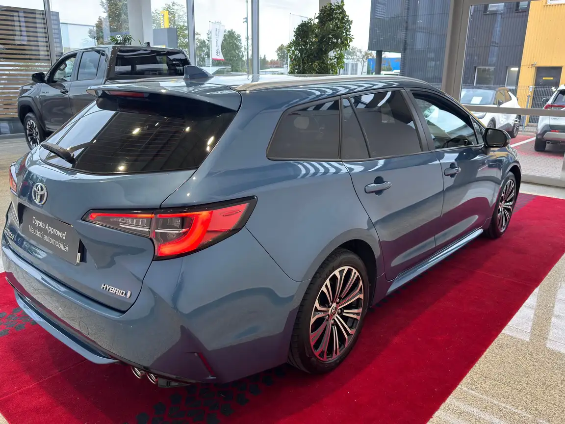 TOYOTA COROLLA