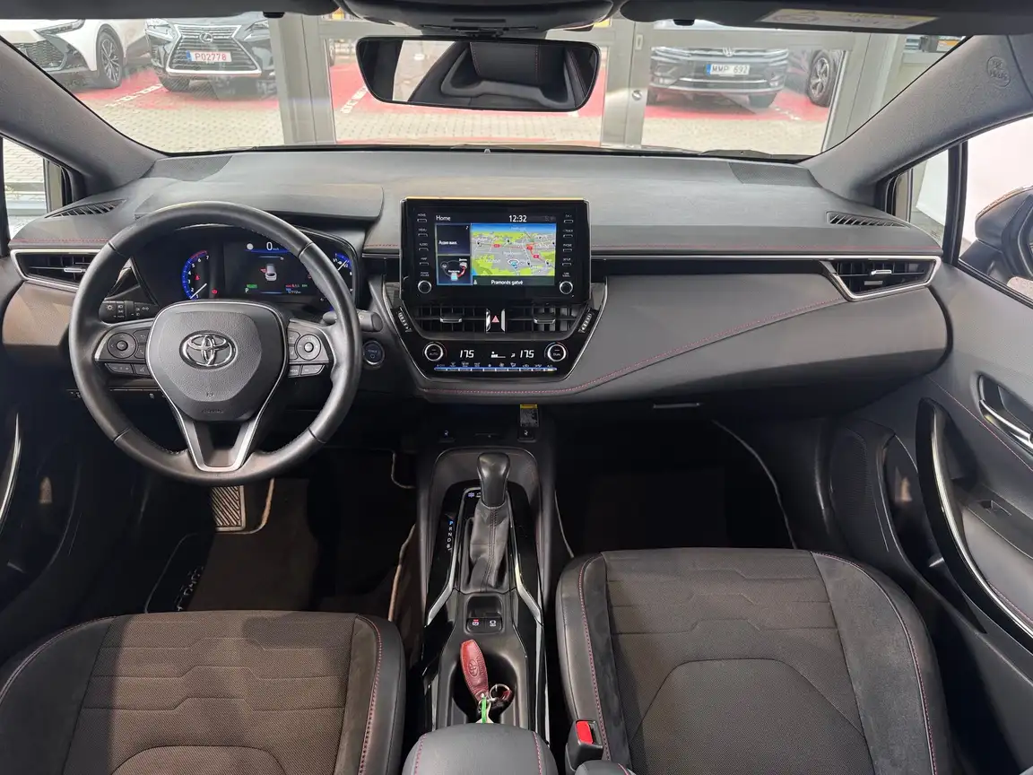 TOYOTA COROLLA