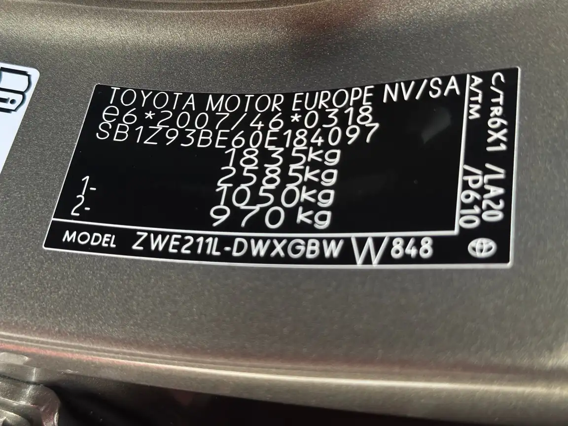 TOYOTA COROLLA