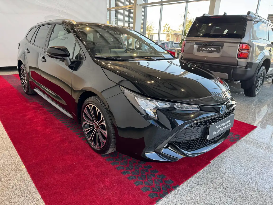 TOYOTA COROLLA
