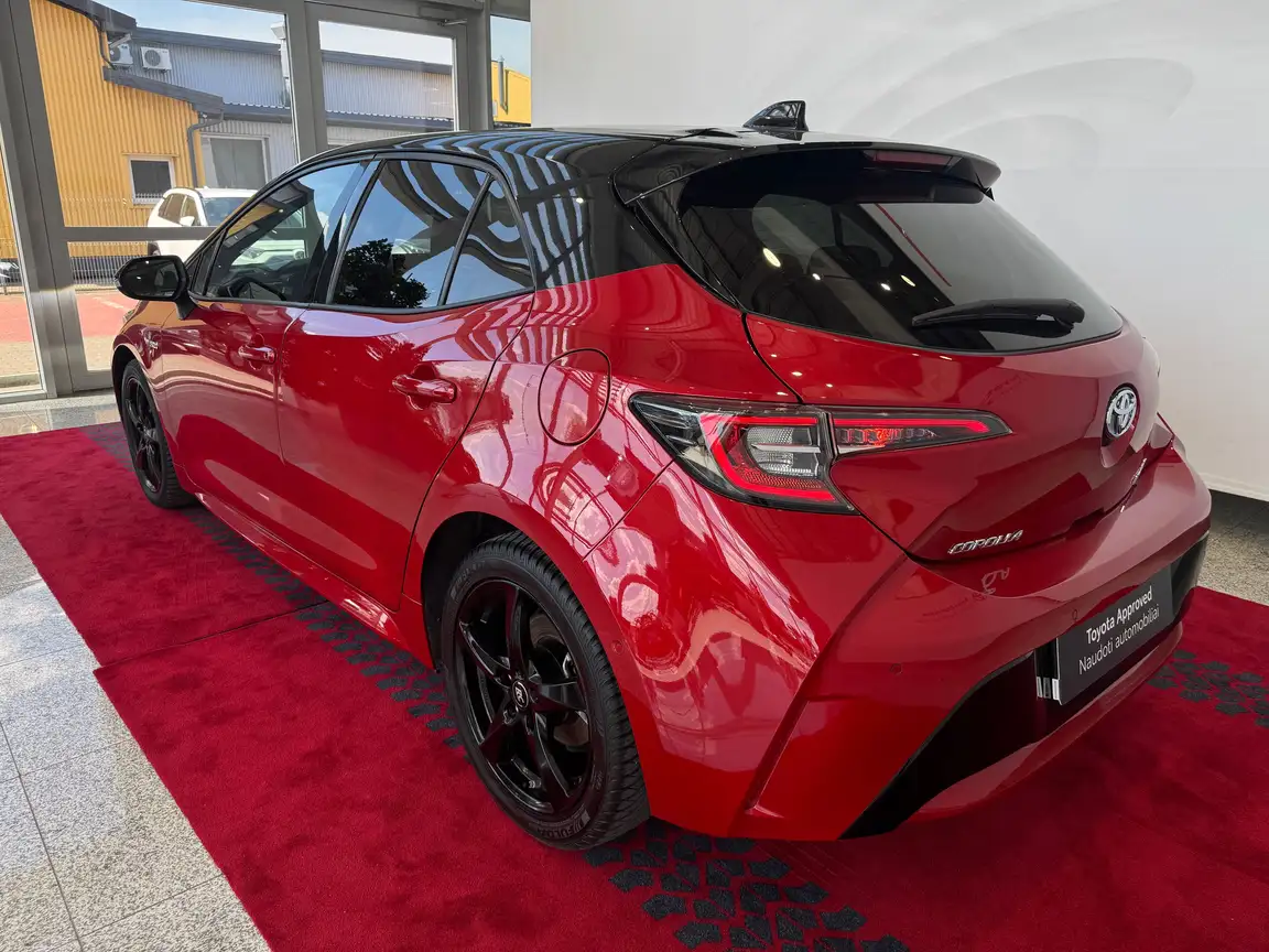 TOYOTA COROLLA