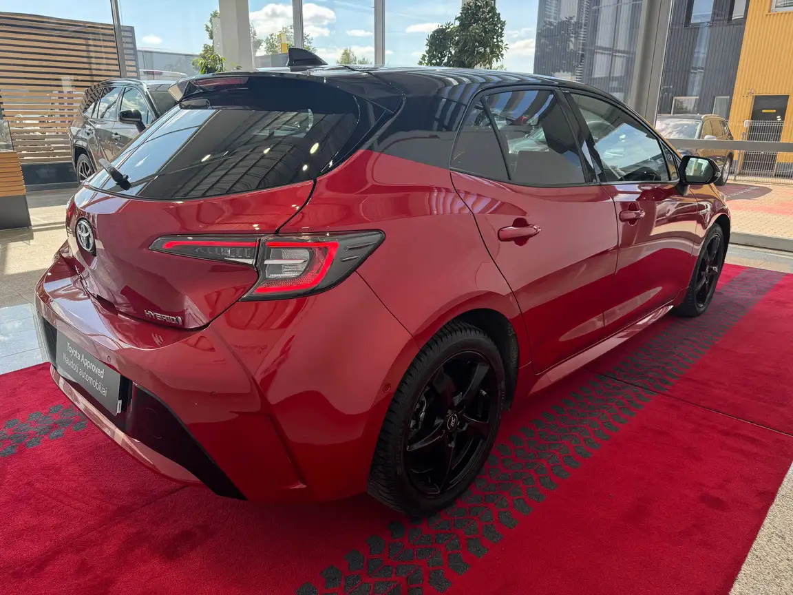 TOYOTA COROLLA
