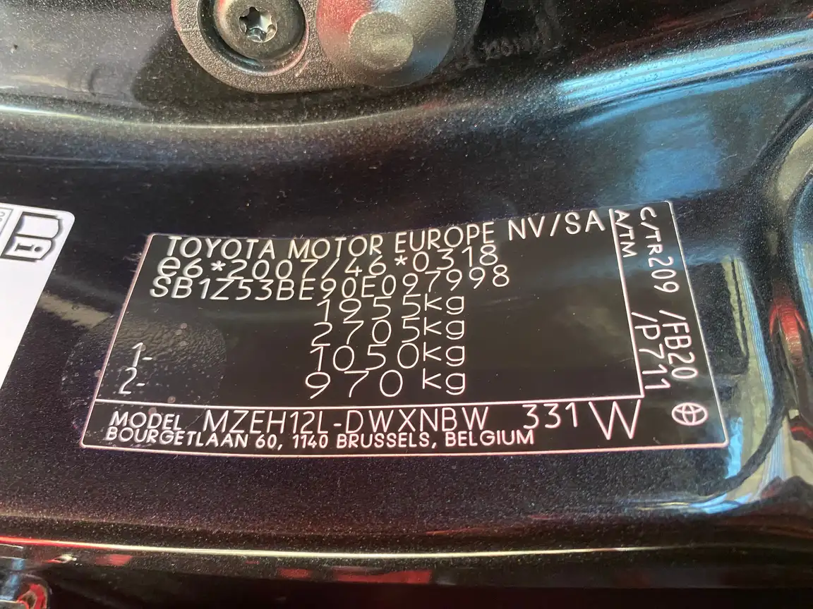 TOYOTA COROLLA
