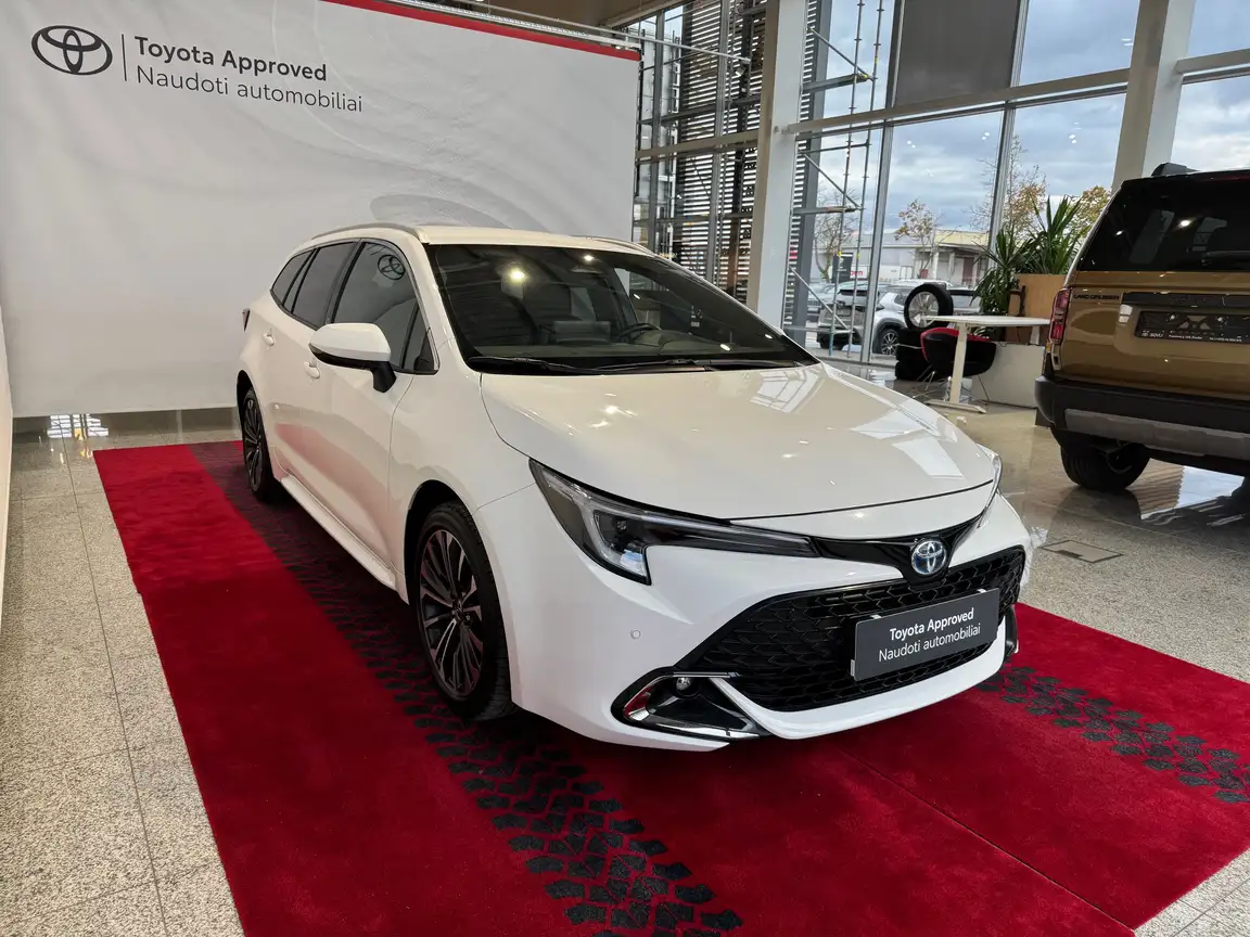 TOYOTA COROLLA